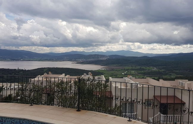 Stunning 4 Bedroom Private Villa - With Pool - Foto 9