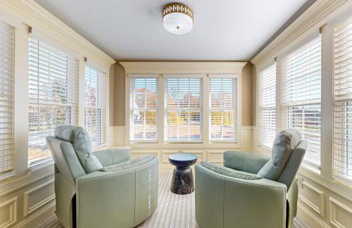 Steps to Holyoke Medical Center! Remote-Work Hub - Foto 8