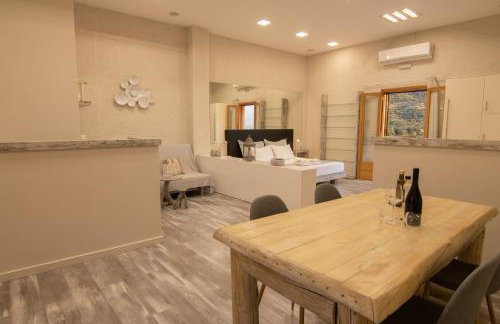 The Mountain House By Plakalona Villas & Apartments - Foto 8