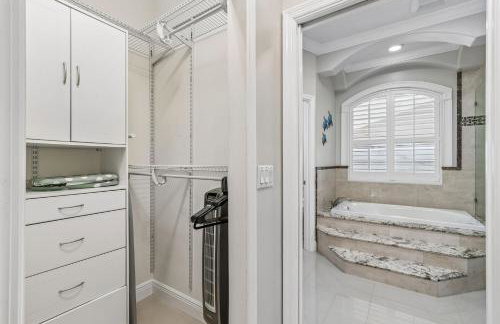 3br,3ba home near Downtown and Airport, Walk to the Stadium - Foto 28