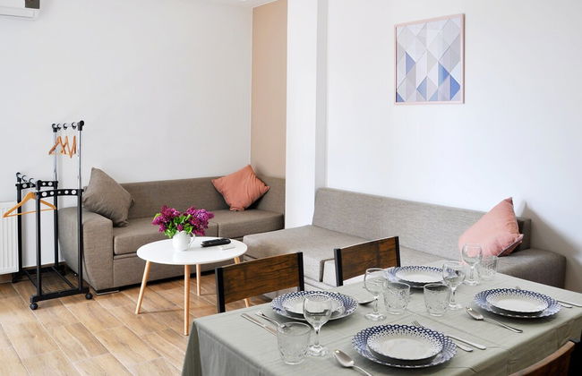 BFG Suites Apartments - Photo 54