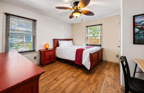 Romantic Nautical Stay in Downtown Wilmington, Cape Fear Inspired, Walkable & Pet-Friendly - Foto 6