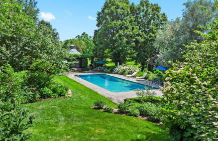 Stunning Cottage in Famous KY Garden -Sleeps 2 - Foto 31