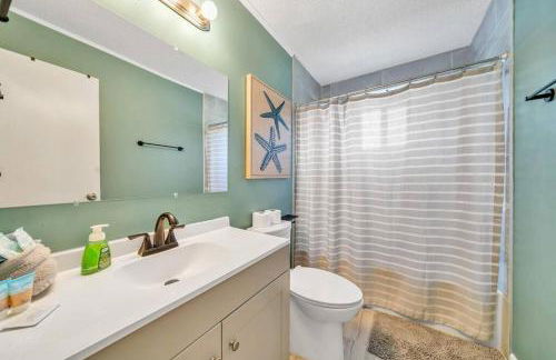 Nearby Beach l Friends & Family l Pet-Friendly - Photo 5