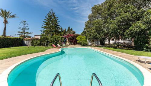 Lux Historic Villa Giardini, with private Pool SouthSardiniaHolidays - Foto 2, sunbed