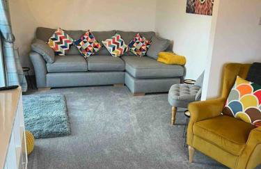 Oaklodge House - Photo 37