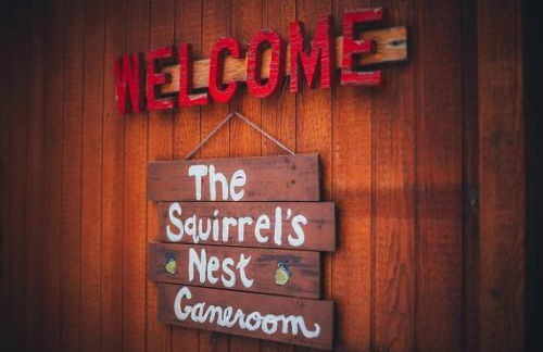 Cabin#2 Elk Hallow - Pet Friendly - Sleeps 6 - Playground & Game Room - Foto 9