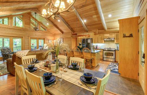 Luxe Mountain Escape with Hot Tub and Gym Near Boone! - Foto 12