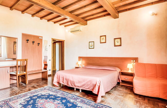 3 bedroom House in Scandicci with garden and terrace - Photo 14