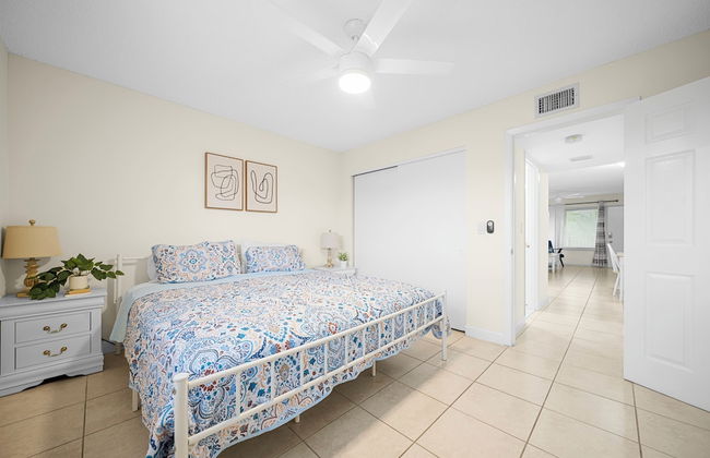 Riverwatch Apartments by Lowkl - Photo 6