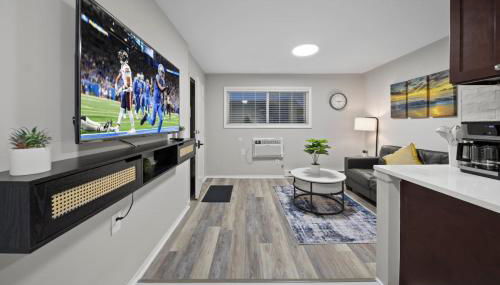 New 1BD Apartment Near Ferndale - Foto 2