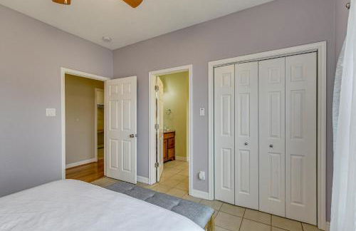 Saltwater Pool! Epic Galveston Bay Group Getaway! - Foto 30