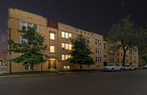 Spacious & Inviting 1BR Apt in Chicago - Cullom B2 - Photo 18