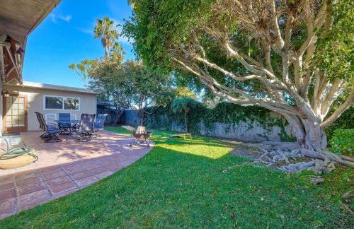 Great Group Retreat! Hacienda Decor, Spacious Floor Plan, Private Backyard - Foto 16