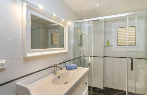 Apartment Cala Salionc by Interhome - Foto 36
