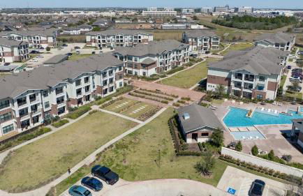 Landing Incredible 1BD Clubhouse Courtyard - Foto 33