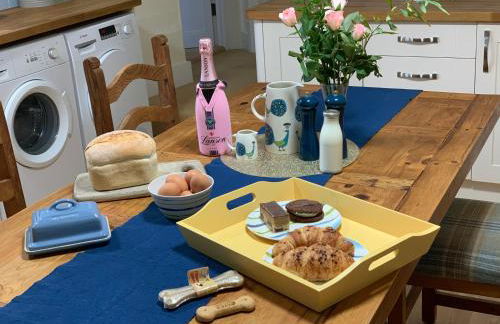 Ideally located Luxury Country Escape-The Lookout-with private garden dog friendly and private hot tub - Foto 11