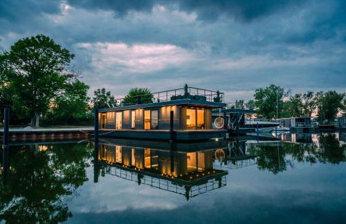 200 qm schwimmendes Penthouse - Photo 1