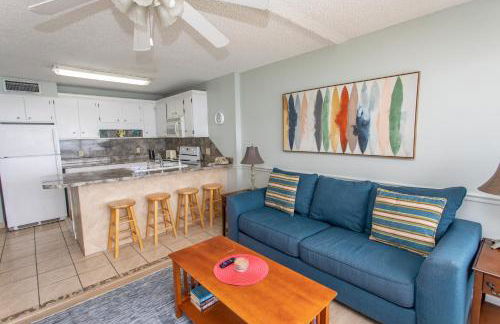 ROYAL GARDEN RESORT 1012 condo - Photo 4