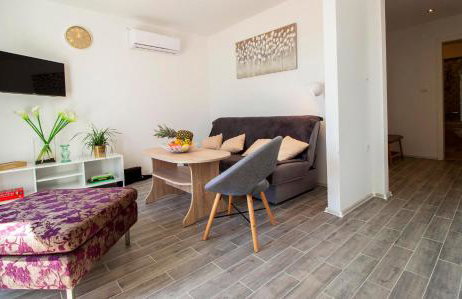 Hill Apartment with Private Pool - Foto 35