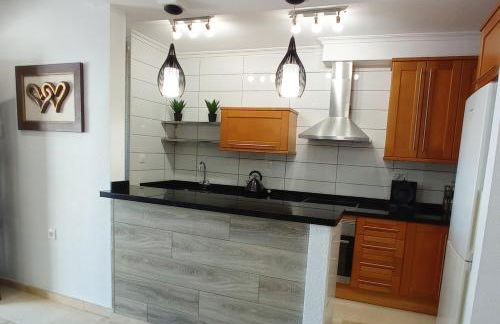 TOWNHOUSE 1 minute walk to Villamartin plaza - Foto 5