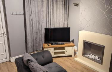 2 Bed House - Garden & Excellent Wifi - Foto 6