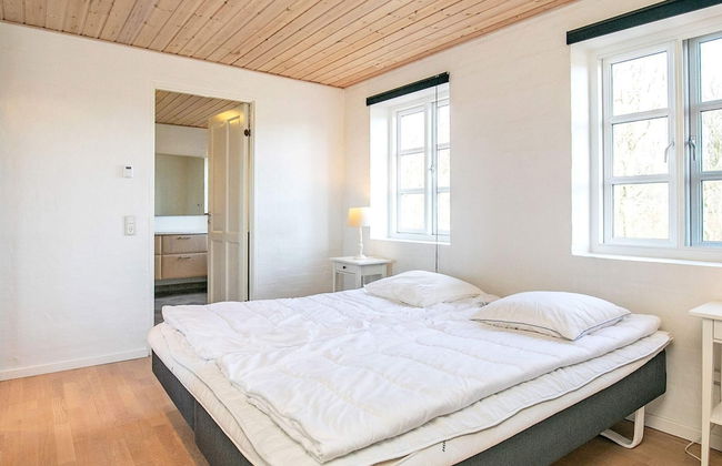 Luxurious Holiday Home in Hurup with Hot Tub - Foto 19