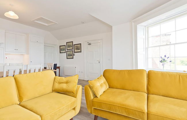 Henrietta Suites City Centre - Photo 52