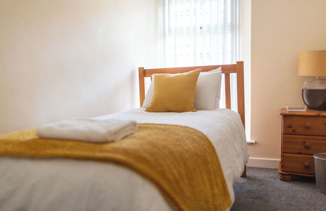 Sandfields House - Photo 4