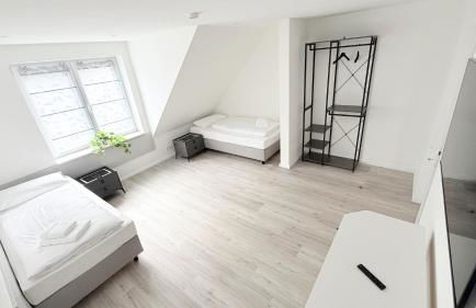 Designer-Apartment mit bis zu 4 Schlafzimmern, Terrasse und Platz für bis 9 Personen - Foto 13