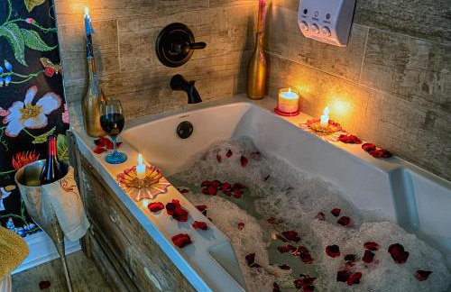 Chateau Royale, Pet Friendly, On Bayou, Downtown! - Foto 14