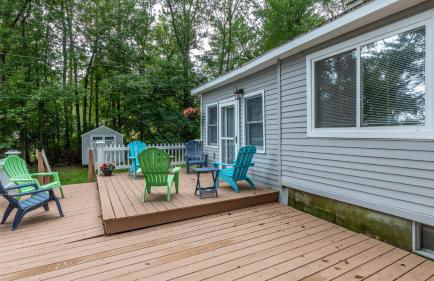 Cozy Colchester Cabin near Lake by RedAwning - Foto 58