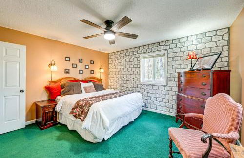 Lakefront Cabin Retreat with Dock in Robbinsville! - Foto 22