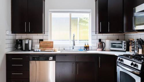 Stylish Urban Loft wFloating Stairs&Fireplace - Foto 4