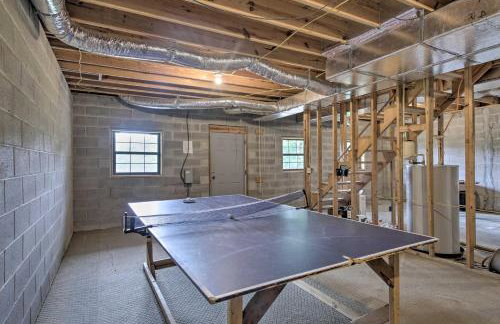 Rustic Young Harris Cabin with Fire Pit and Views - Foto 26