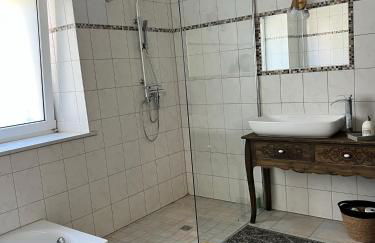 SKI ChaletStyle Designer Ferienwohnung Arber Terrasse Pool Garten Bayrischer Wald Lodges mit Hund - Foto 40