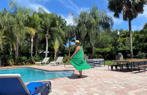 Breathtaking Pool Home and Backyard by Wilton Mnrs - Foto 40