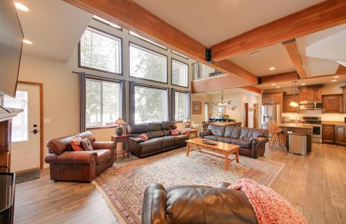 Expansive Group Lake House with Private Hot Tub! - Photo 1