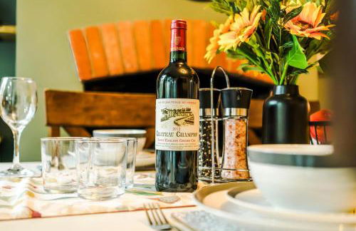 Beautiful Cozy Cottage in Sandbach by 53 Degrees Property, Sleeps 4 with FREE Parking - Photo 12