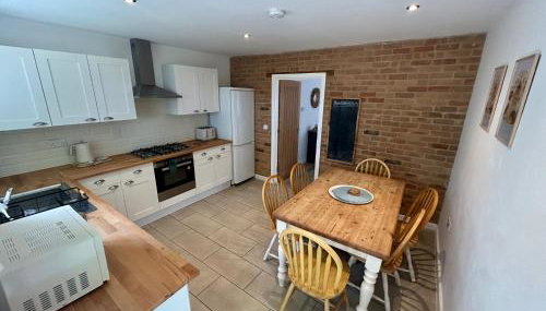 Otters Halt & Mouse Hole - Sleeps 12, Pet Friendly - Foto 5