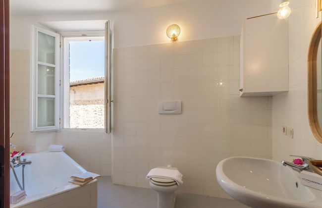 Lauri House Lakeview & Shared Pool - Foto 10