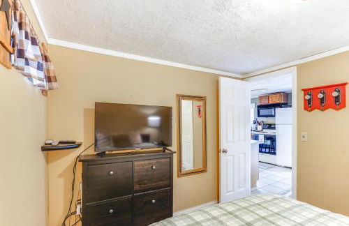 Private Boat Dock Lakefront Cabin in Camdenton - Photo 14