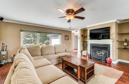 Luxe Lakefront Portsmouth Home: Fish, Swim & Play! - Foto 4