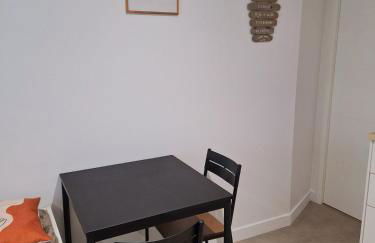 Jeny 1 - Studio rénové tout confort - RDC - Wifi - 10mn Hypercentre - Foto 8