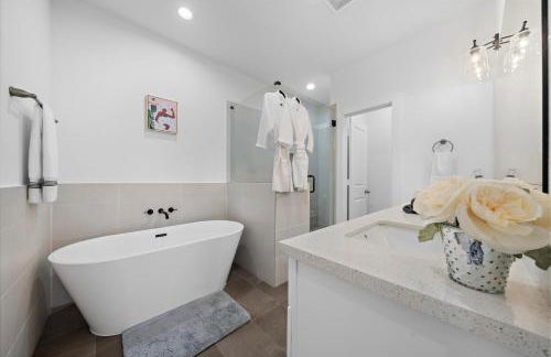 Luxury Home Near Med Center, Uptown & Downtown - Foto 3