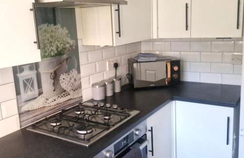 Spacious 3BR Home, 2 Bathrooms, Parking, Rushden - Foto 5