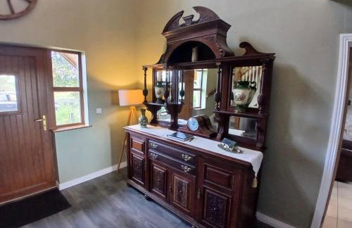 Oaktree Manor - BBQ, games rooms and pet friendly - Photo 2