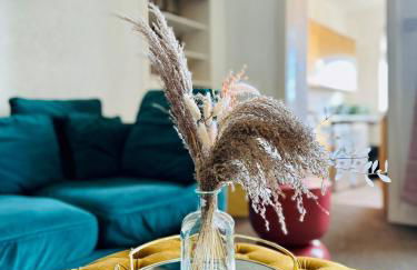 Two Bedroom Flat with Sea Views! - Foto 15