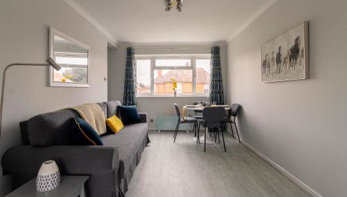 Racecourse Revelation! Free parking - Foto 3