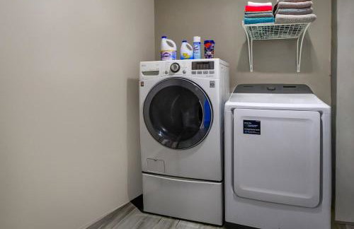 20 min to NYC, Newly Renovated, Private Driveway - Foto 12